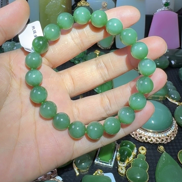 颈饰未镶嵌和田玉卡10荧光猫眼手串