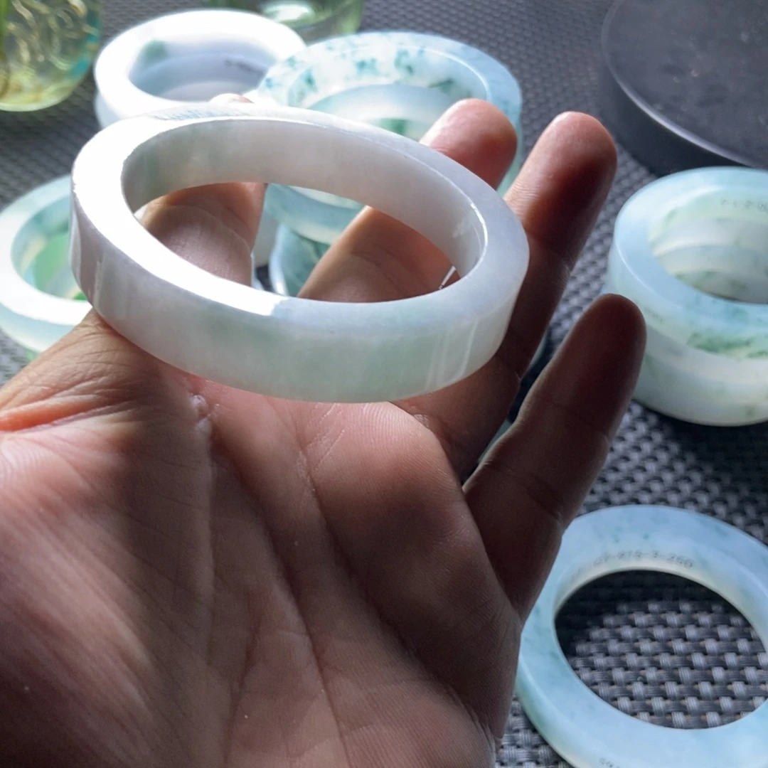 秋***雪定制翡翠未镶嵌不退不换