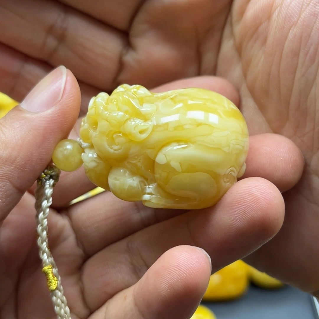 小***苗未镶嵌蜜蜡珠宝奇石