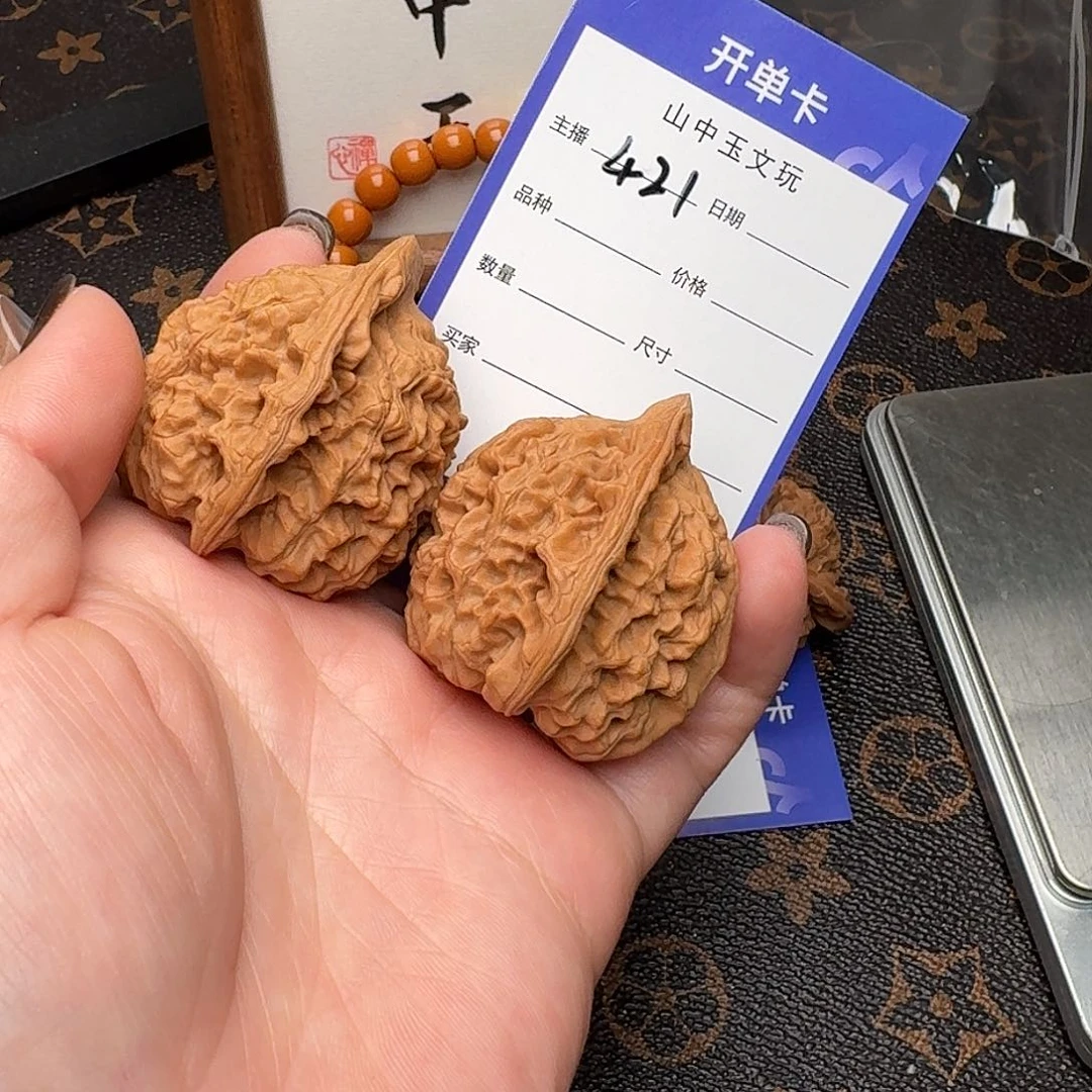 文玩核桃把件42.5官帽421