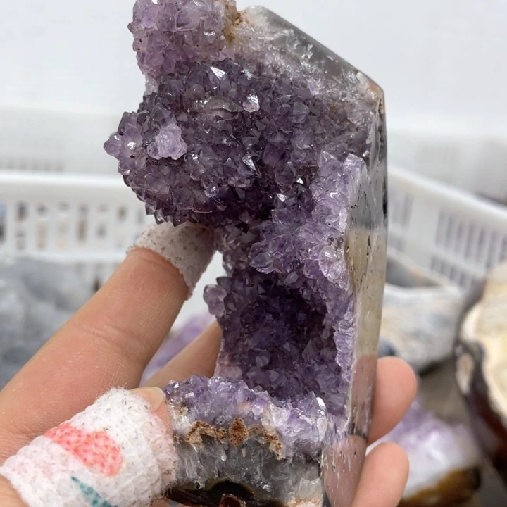 水晶摆件未镶嵌捡漏