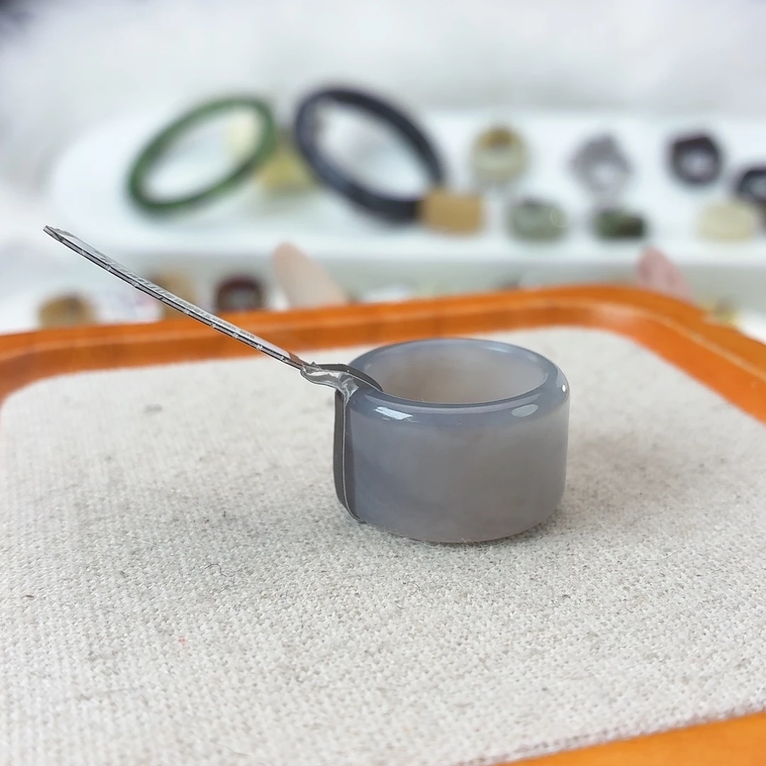 和田玉未镶嵌戒指c49烟紫圆切17.2不退换