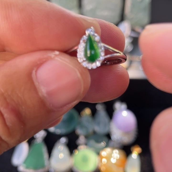 翡翠合金戒指翡翠戒子