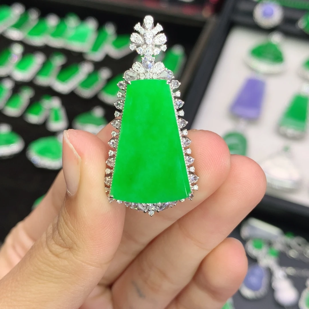 翡翠18K金镶嵌吊坠(不含链)