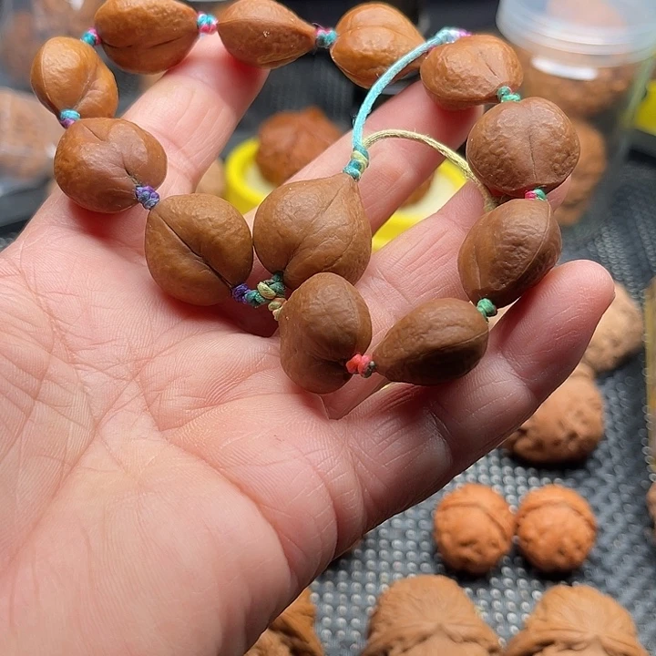 桃核把件鸡宝手串