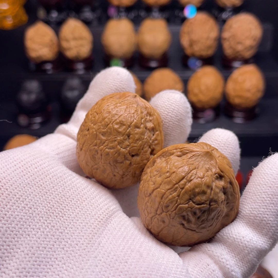 文玩核桃吊坠A3蟒纹虎头