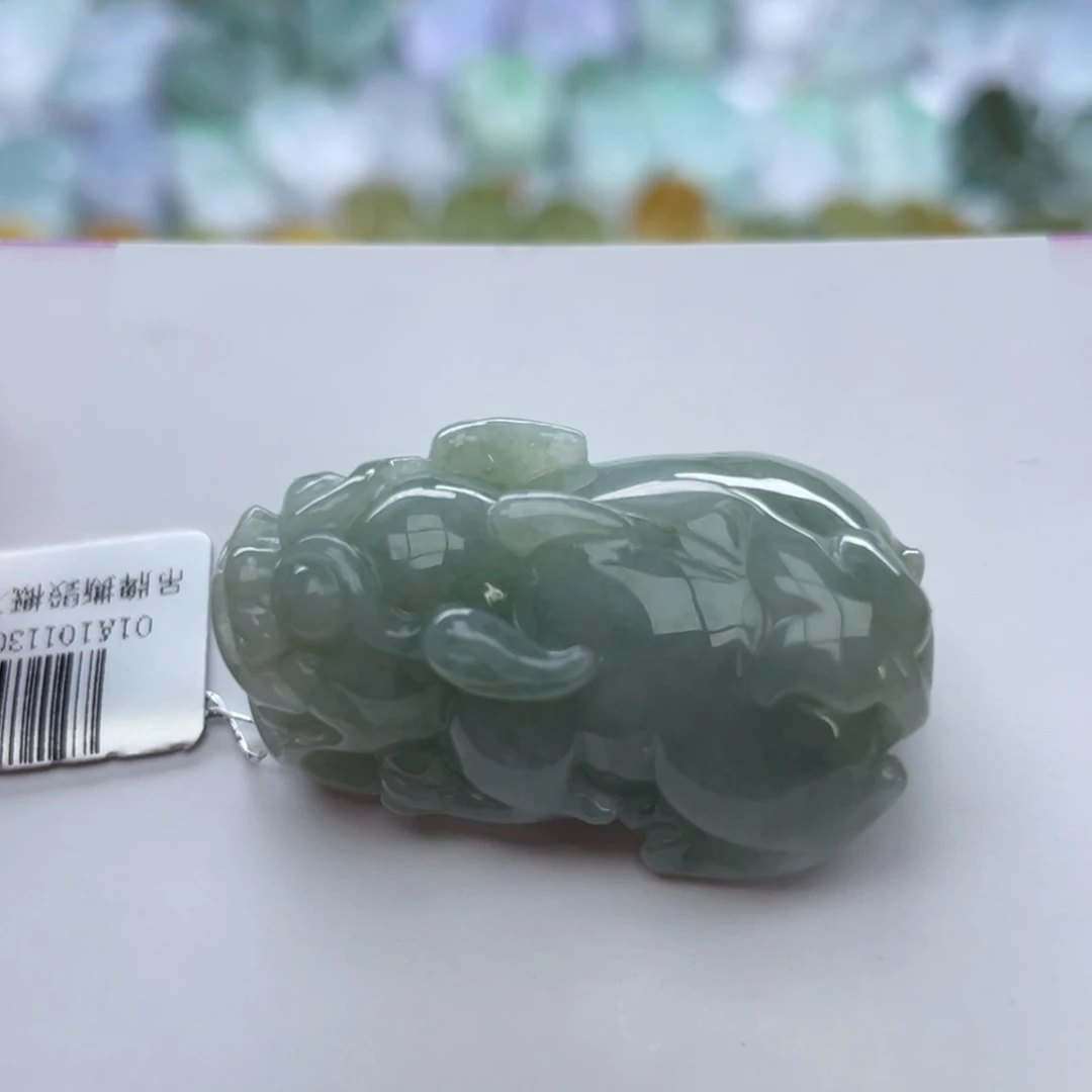 翡翠颈饰未镶嵌貔貅