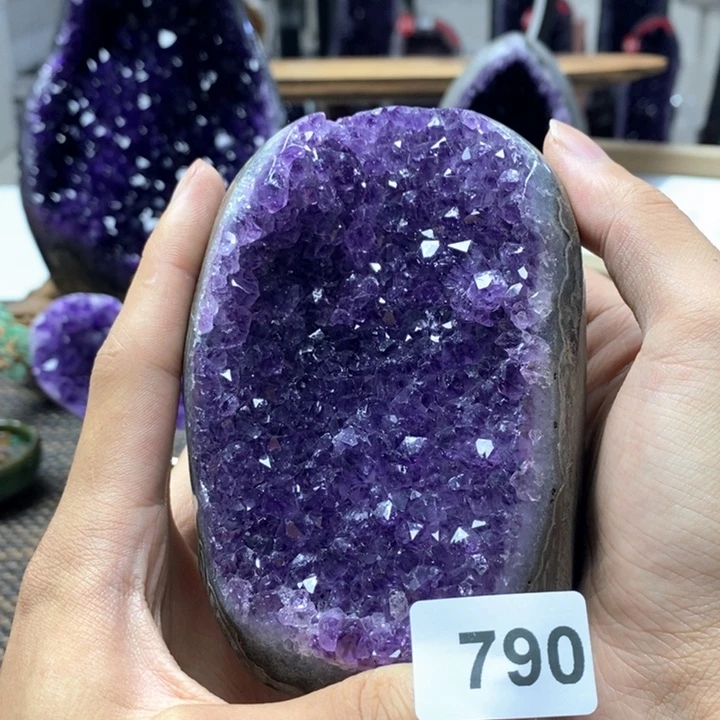 未镶嵌大型摆件（非配饰）水晶