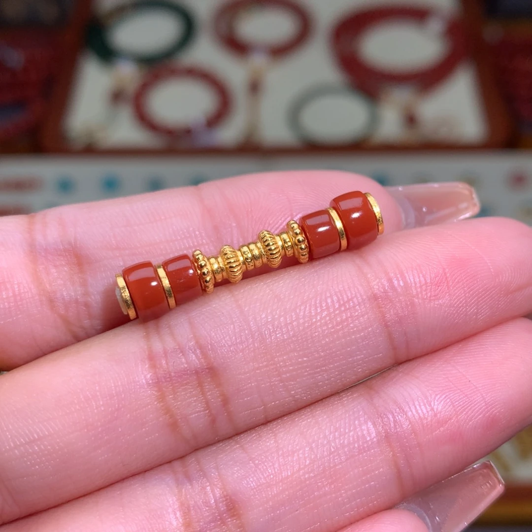 南红玛瑙未镶嵌颈饰