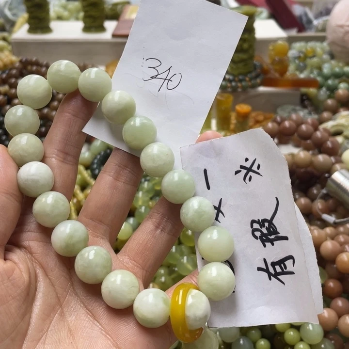 未镶嵌透闪石-蛇纹石玉手链