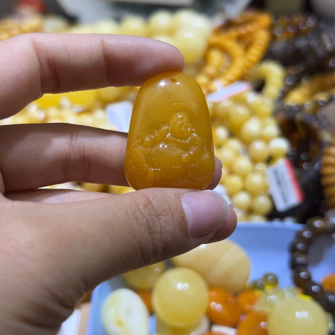 琥珀珠宝奇石未镶嵌