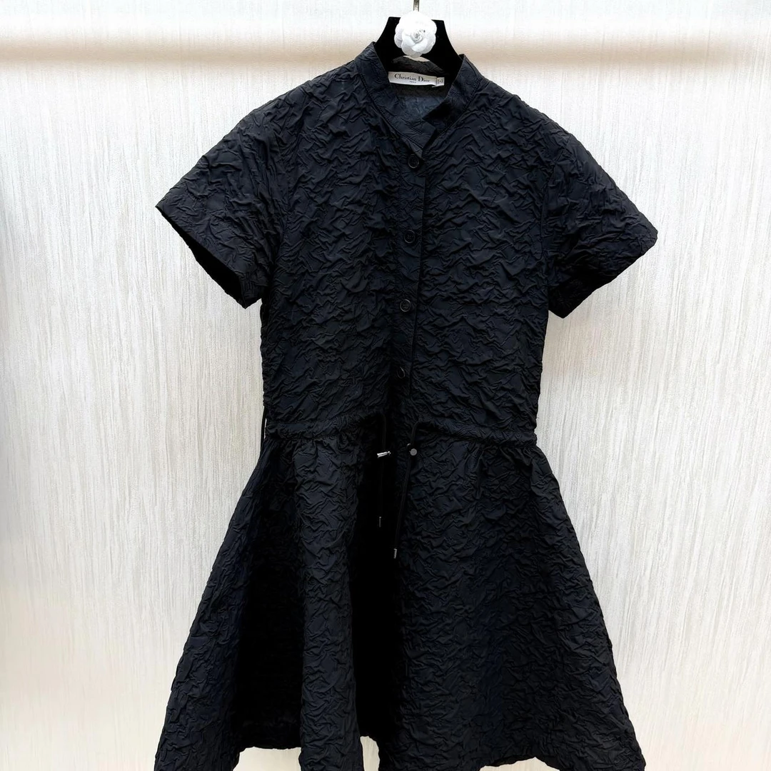 95新 DIOR/迪奥 Christian Dior 立体浮雕泡泡纱黑色短袖连衣裙 F
