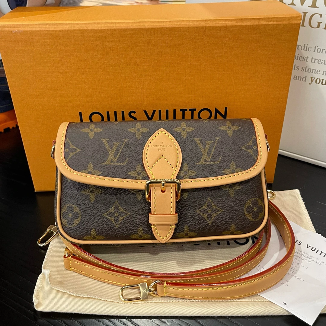 未使用 LouisVuitton/路易威登 新款老花法棍nano/全套