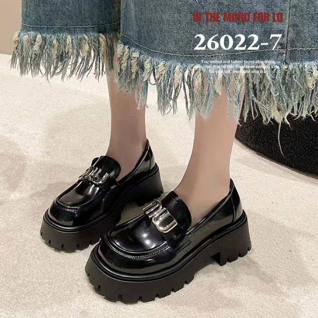 春季时尚小皮鞋英伦风软底舒适百搭款乐福单鞋26022-7