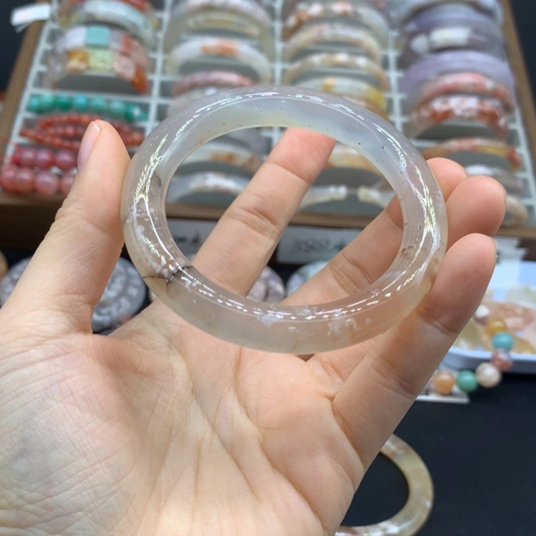 【闪购商品】玛瑙/玉髓手镯未镶嵌落****君