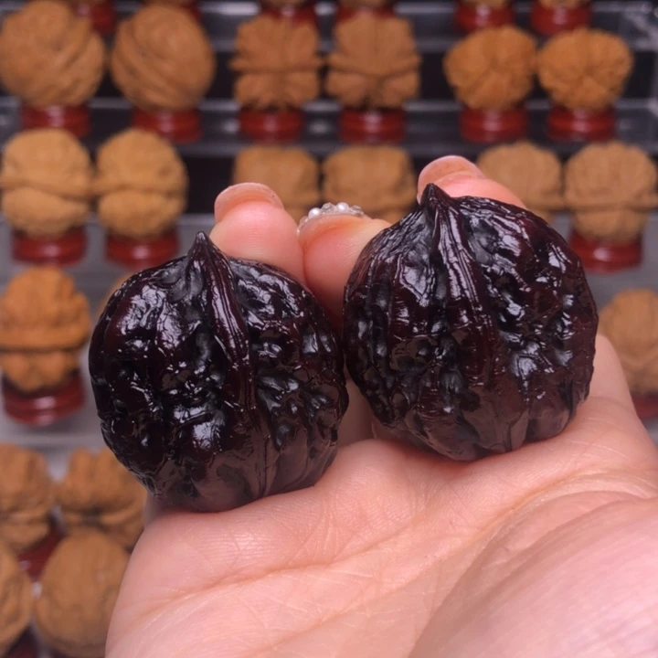 桃核吊坠21粗筋疙瘩包