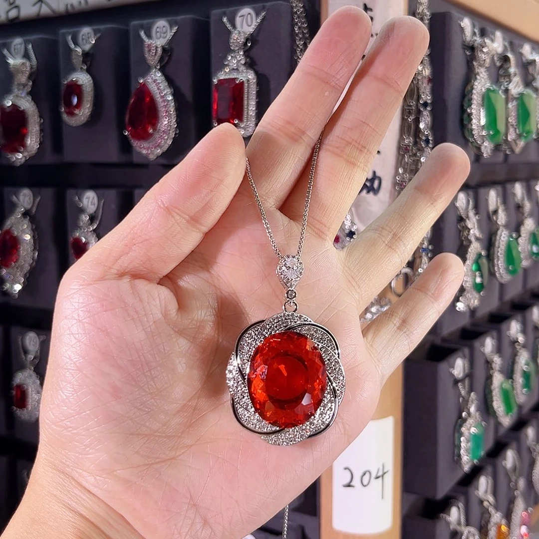 颈饰银S925镶嵌石榴石（芬达石）