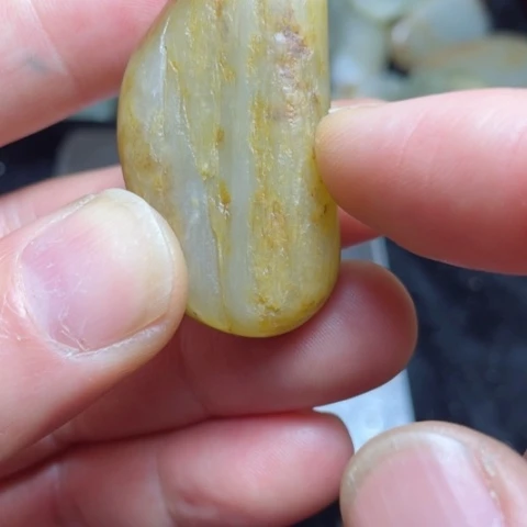 未镶嵌和田玉（糖玉）挂件