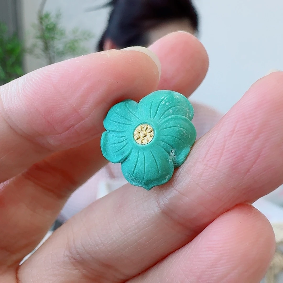 未镶嵌绿松石珠宝奇石
