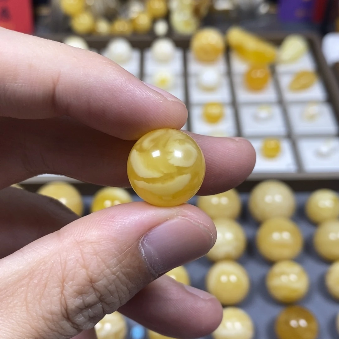 琥珀未镶嵌珠宝奇石16.6鬼脸