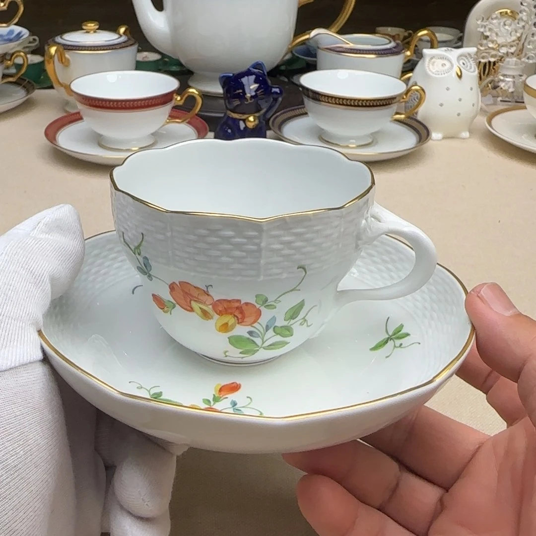 瓷片新号开播 点点关注