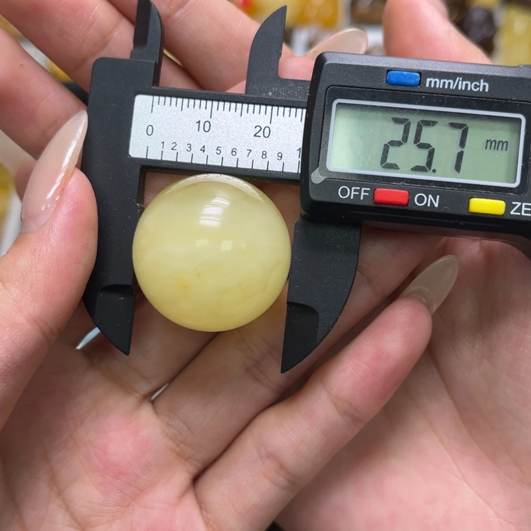 琥珀未镶嵌裸石天然琥珀