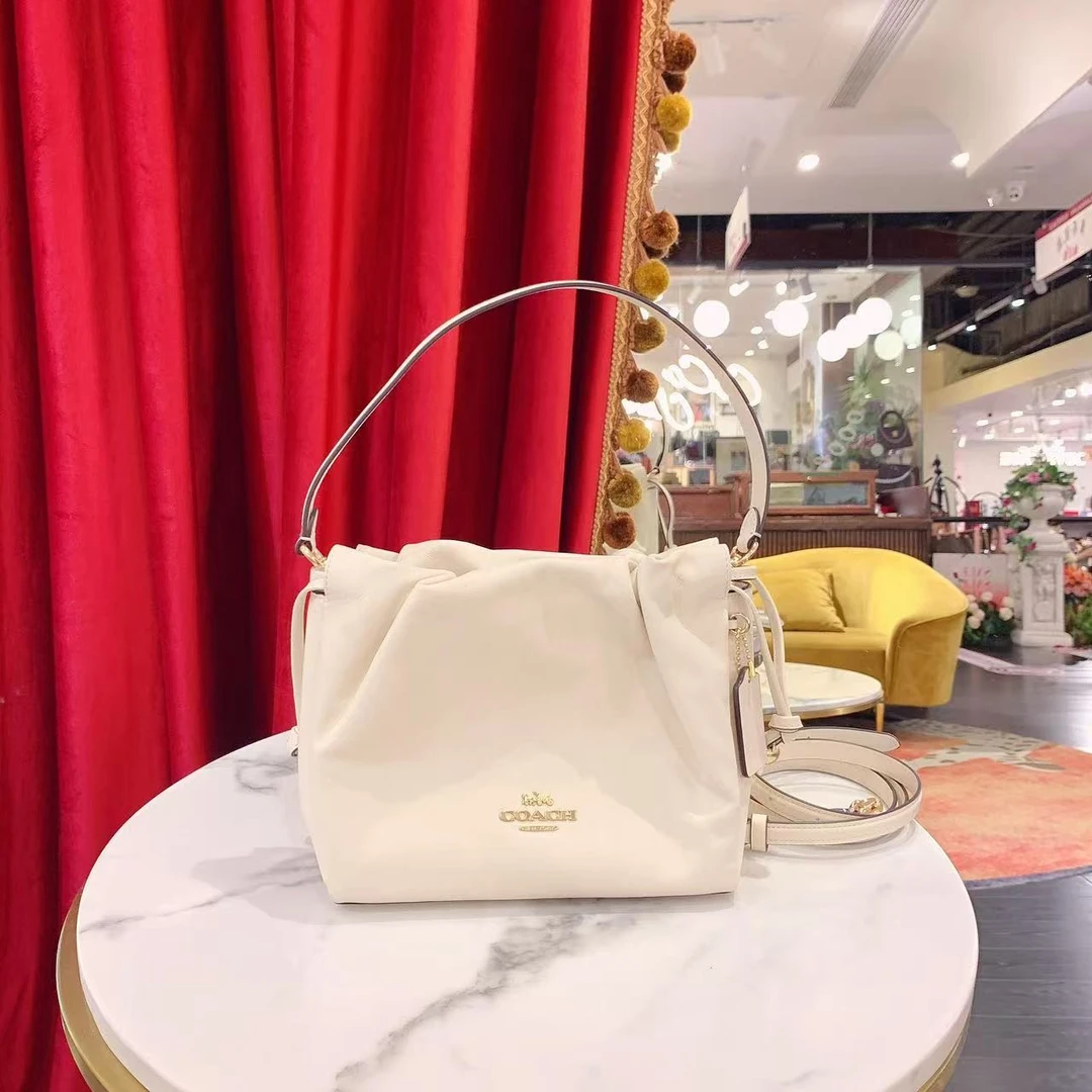 95新 COACH/蔻驰 GGS秋秋丨云朵白色金扣单肩包/38075202