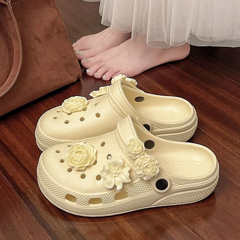 夏季新款泡芙花束洞洞鞋女时尚外穿eva轻便防滑沙滩包头透气凉鞋