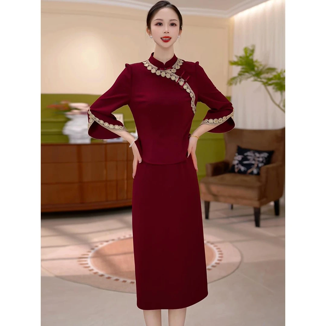 红色连衣裙秋季女装2025新款高级感妈妈喜婆婆婚宴装减龄洋气裙子