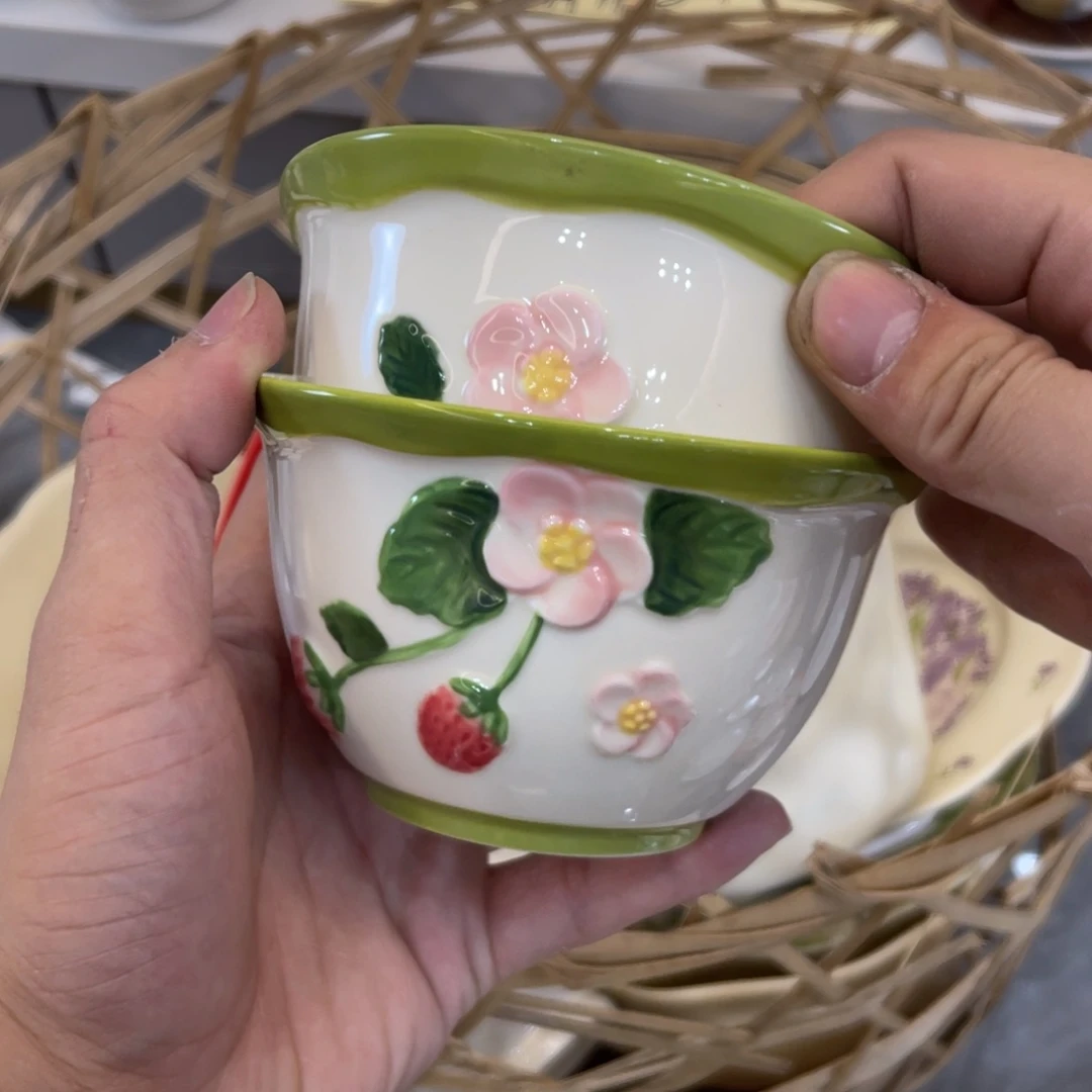 陶瓷微瑕餐具介意勿拍，满18飞！
