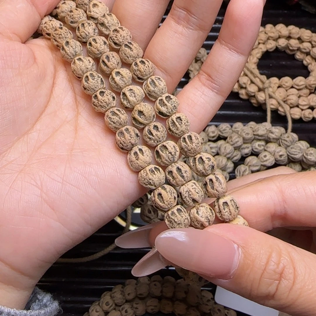 柏香籽/百香籽吊坠逍*