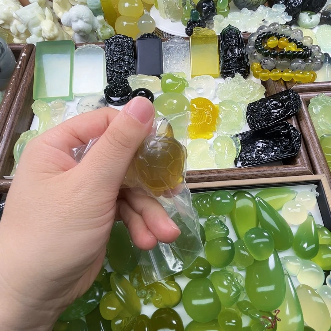 未镶嵌岫玉吊坠(不含链)虾*