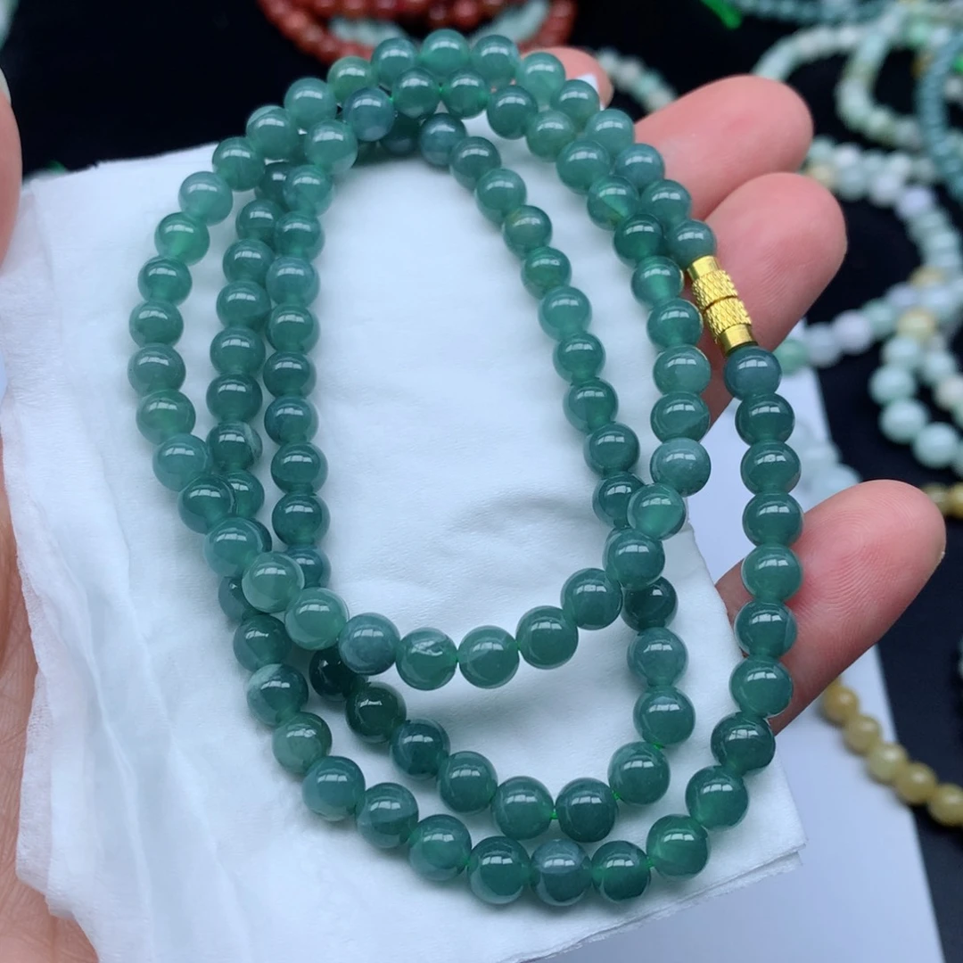 翡翠未镶嵌颈饰珠子