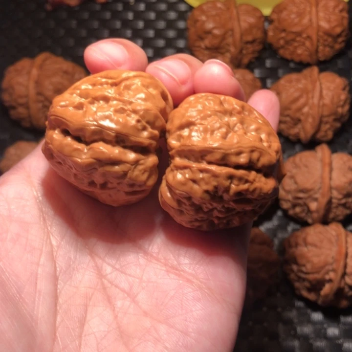 文玩核桃把件四开八腿38