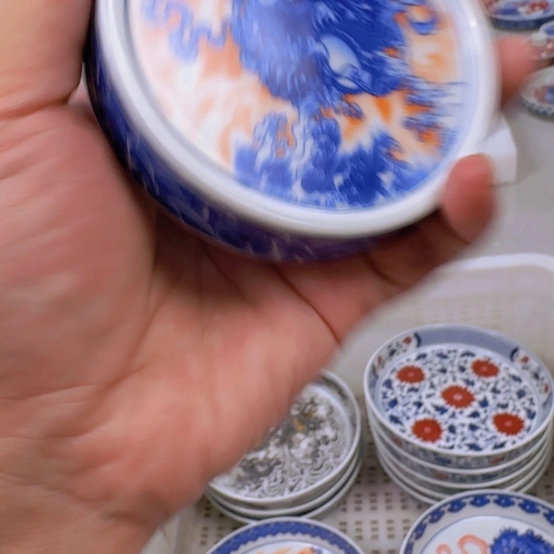 瓷片帆红醒狮盖置景德镇