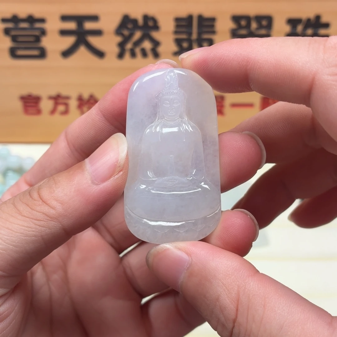 颈饰未镶嵌翡翠素衣观音