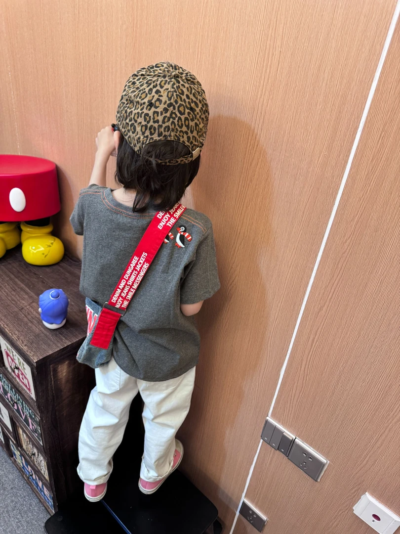 令佳潮牌夏季卡通企鹅纯棉韩版女童刺绣T恤宝宝儿童圆领短袖2629