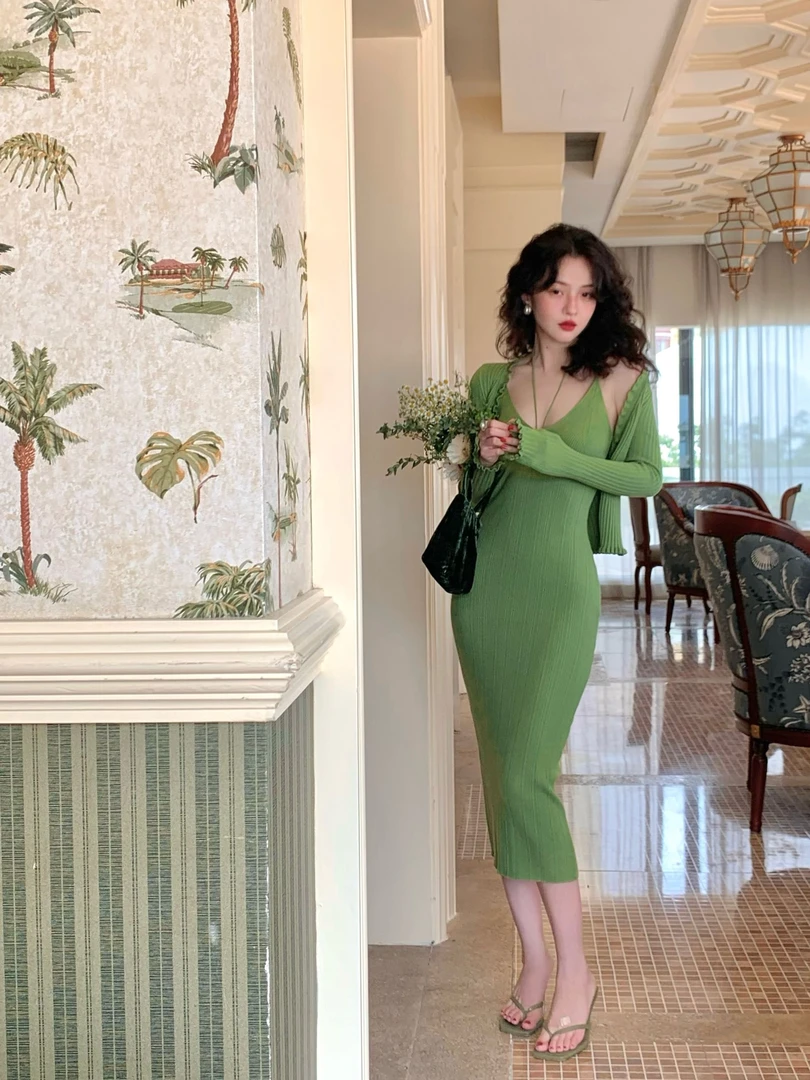 酒午自制法式复古木耳边针织开衫气质短款上衣女春KLF3203