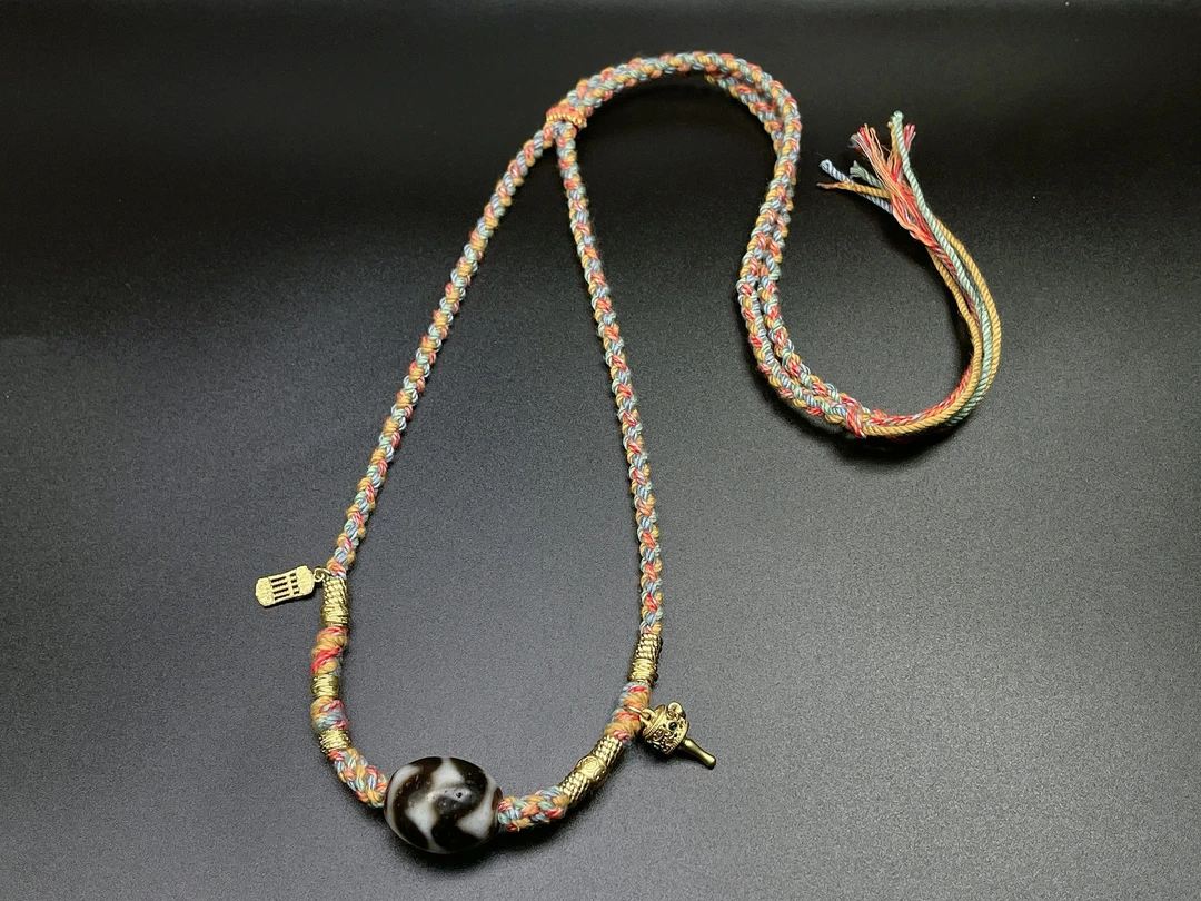 藏风双牙达落锁骨链