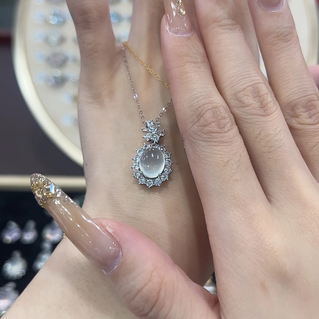 气****蛇纹石玉银S925镶嵌颈饰