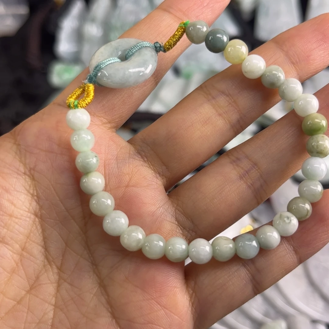 翡翠未镶嵌吊坠(不含链)多样性发一