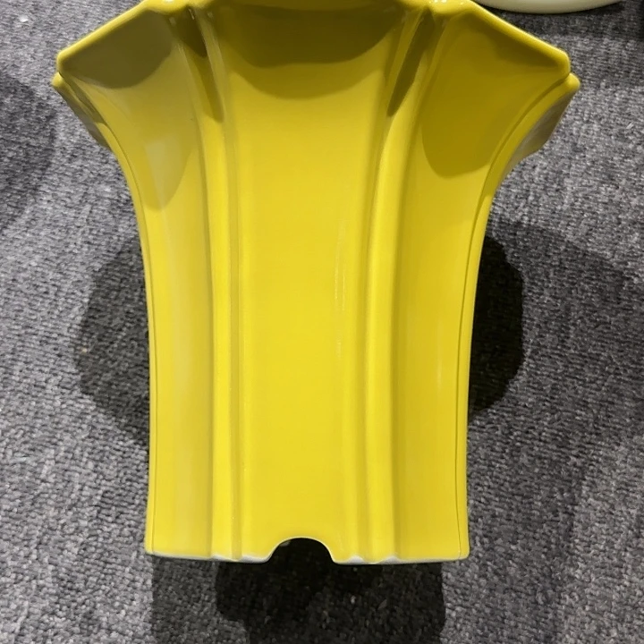 可***留摆件黄釉陶瓷花器