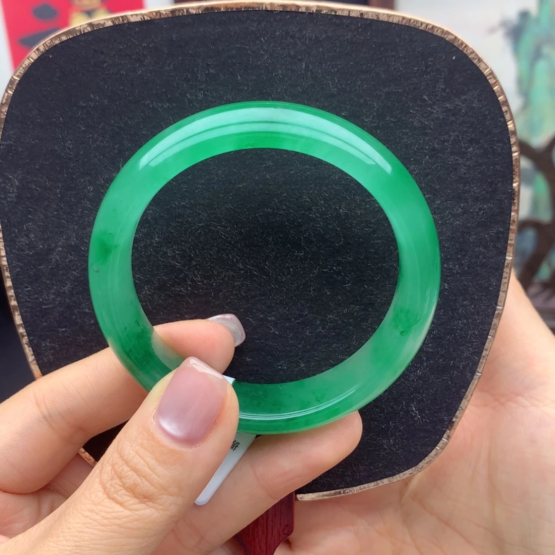 石英质玉手镯未镶嵌葆**房