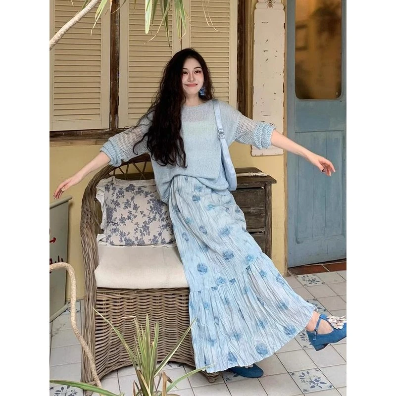 多巴胺韩系蓝色新款搭配早春季楼空毛衣显瘦碎花半身裙套装女
