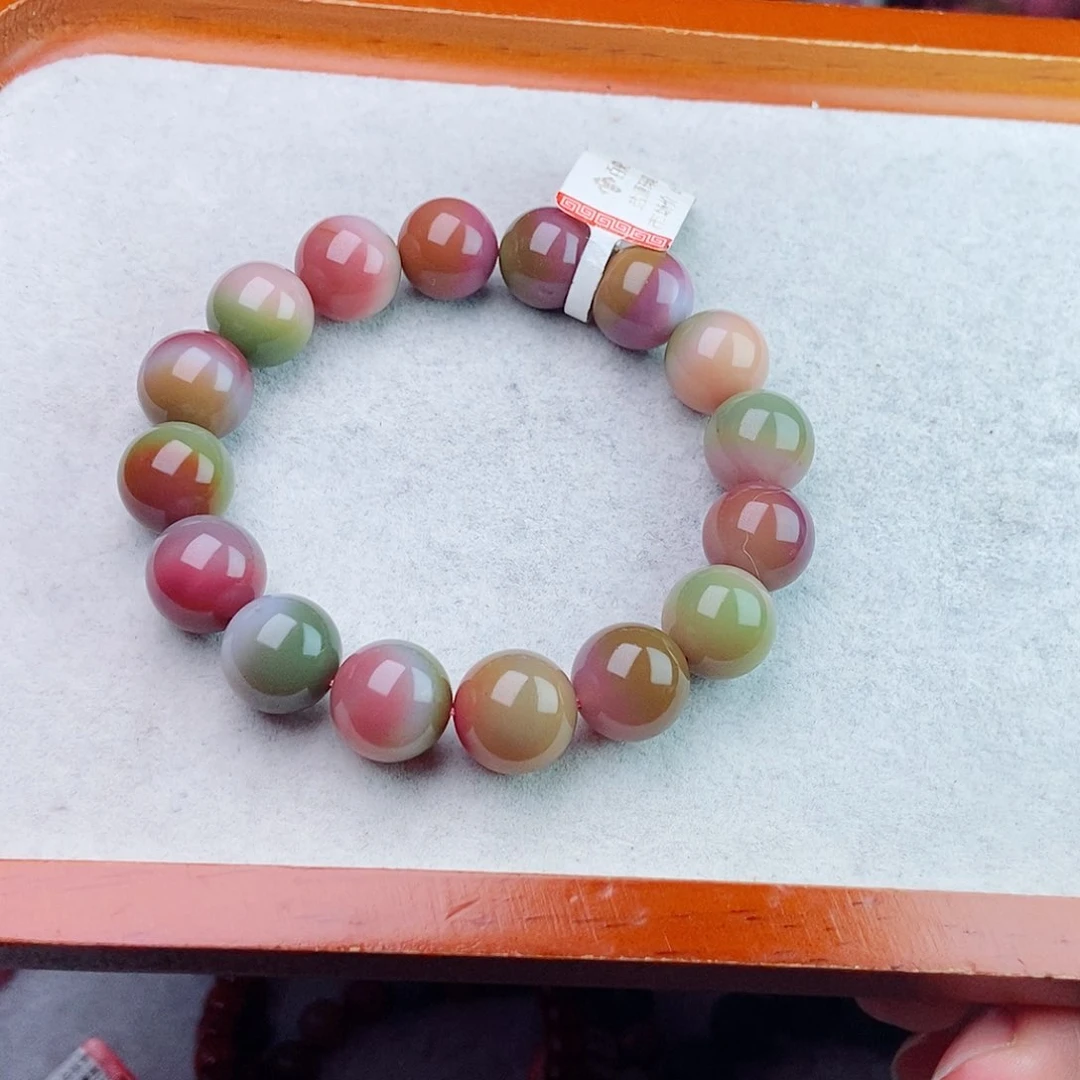 未镶嵌石英质玉（盐源）珠宝半成品