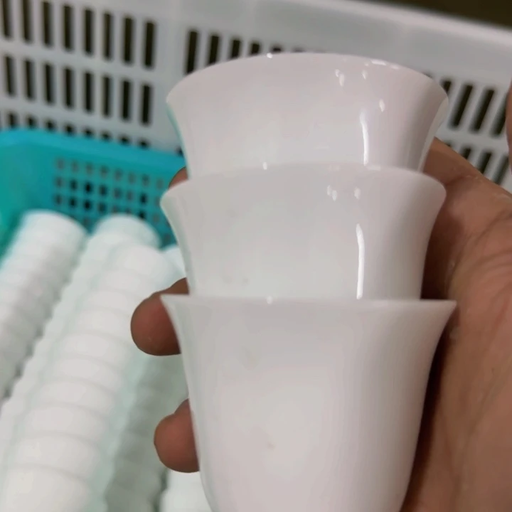 微瑕冰种大号主人杯铃铛杯三个一组