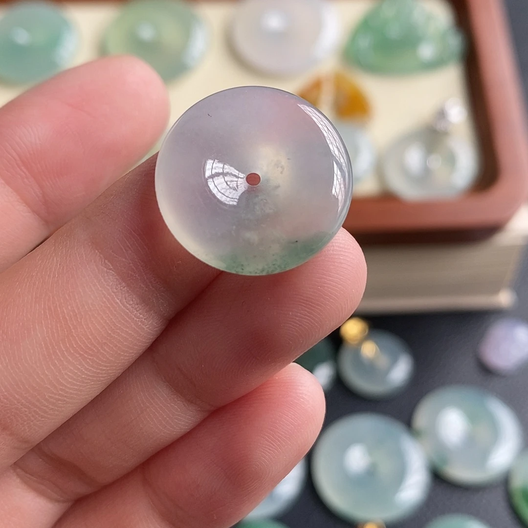 翡翠未镶嵌颈饰19.5-4.6