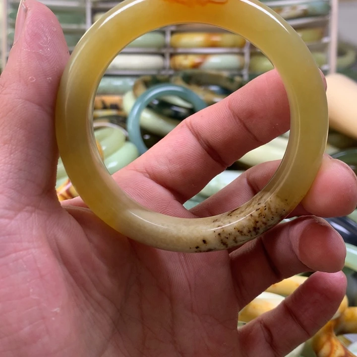 蛇纹石玉手镯未镶嵌哥****话