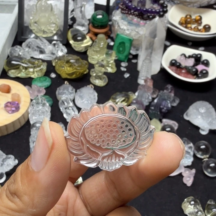 未镶嵌颈饰水晶水晶