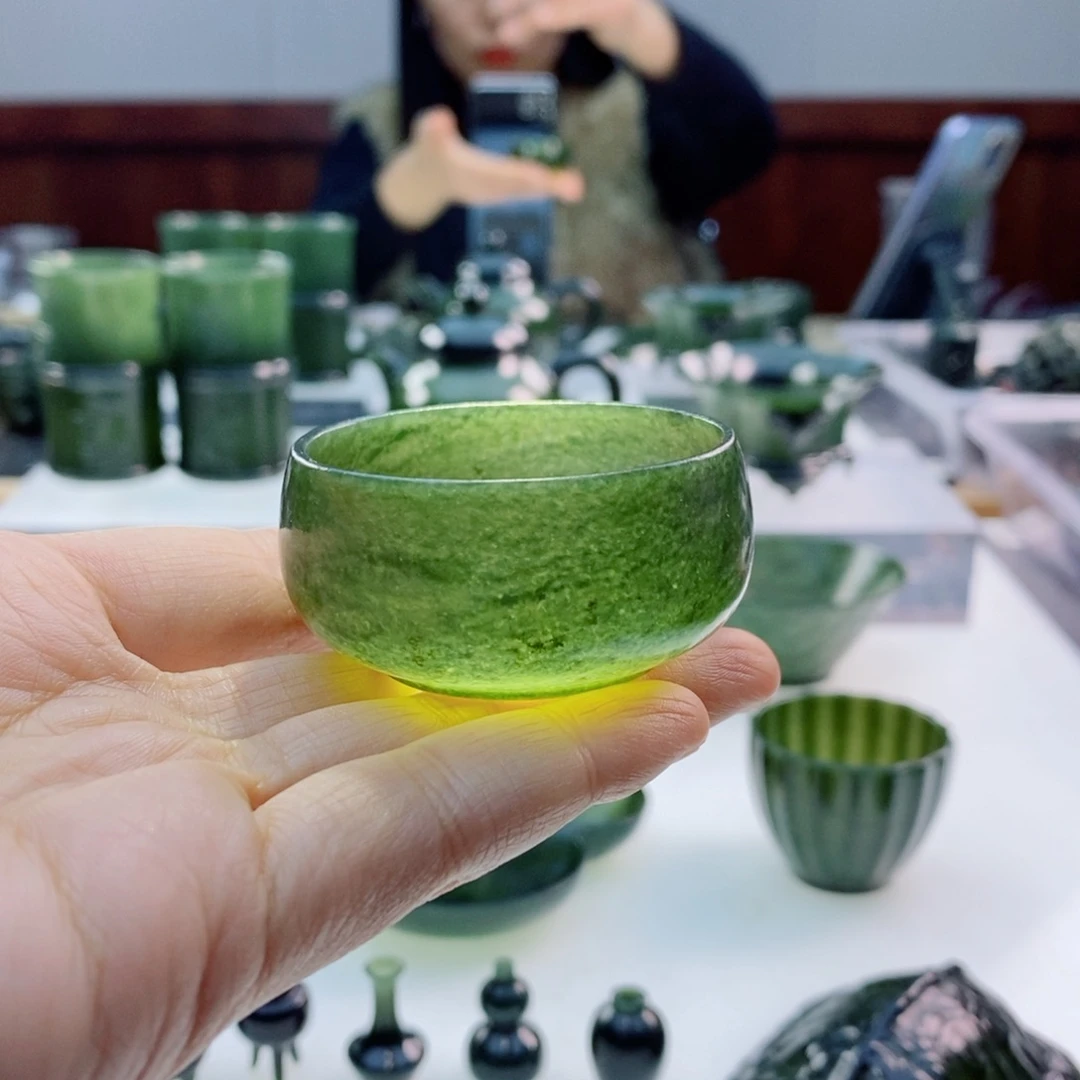 未镶嵌和田玉摆件